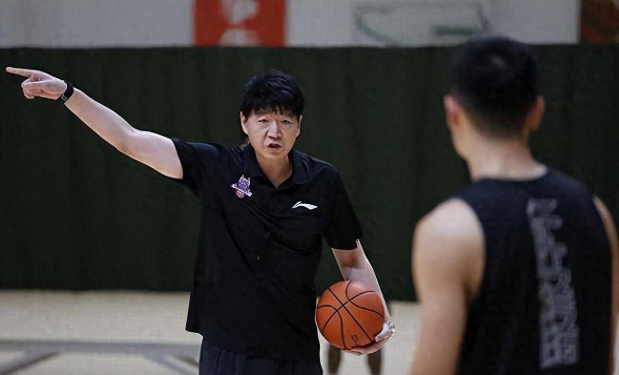 开元app-包含山东男篮内部会议纪要流出——赛后主帅复盘，世俱杯使命明确，心理建设被强调的词条