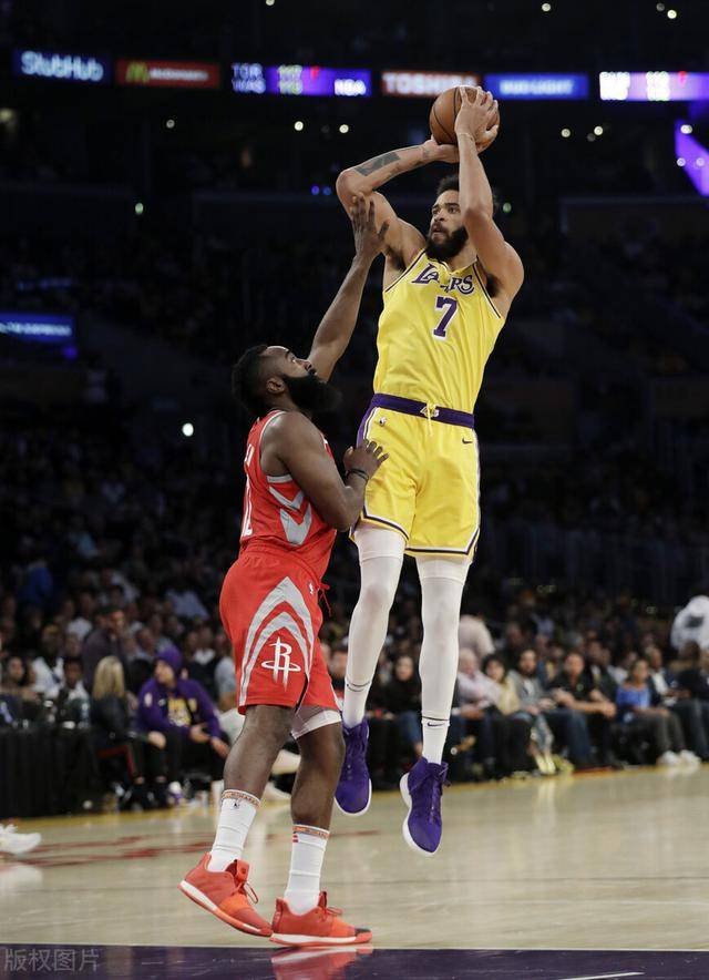 辽篮马丁内斯球